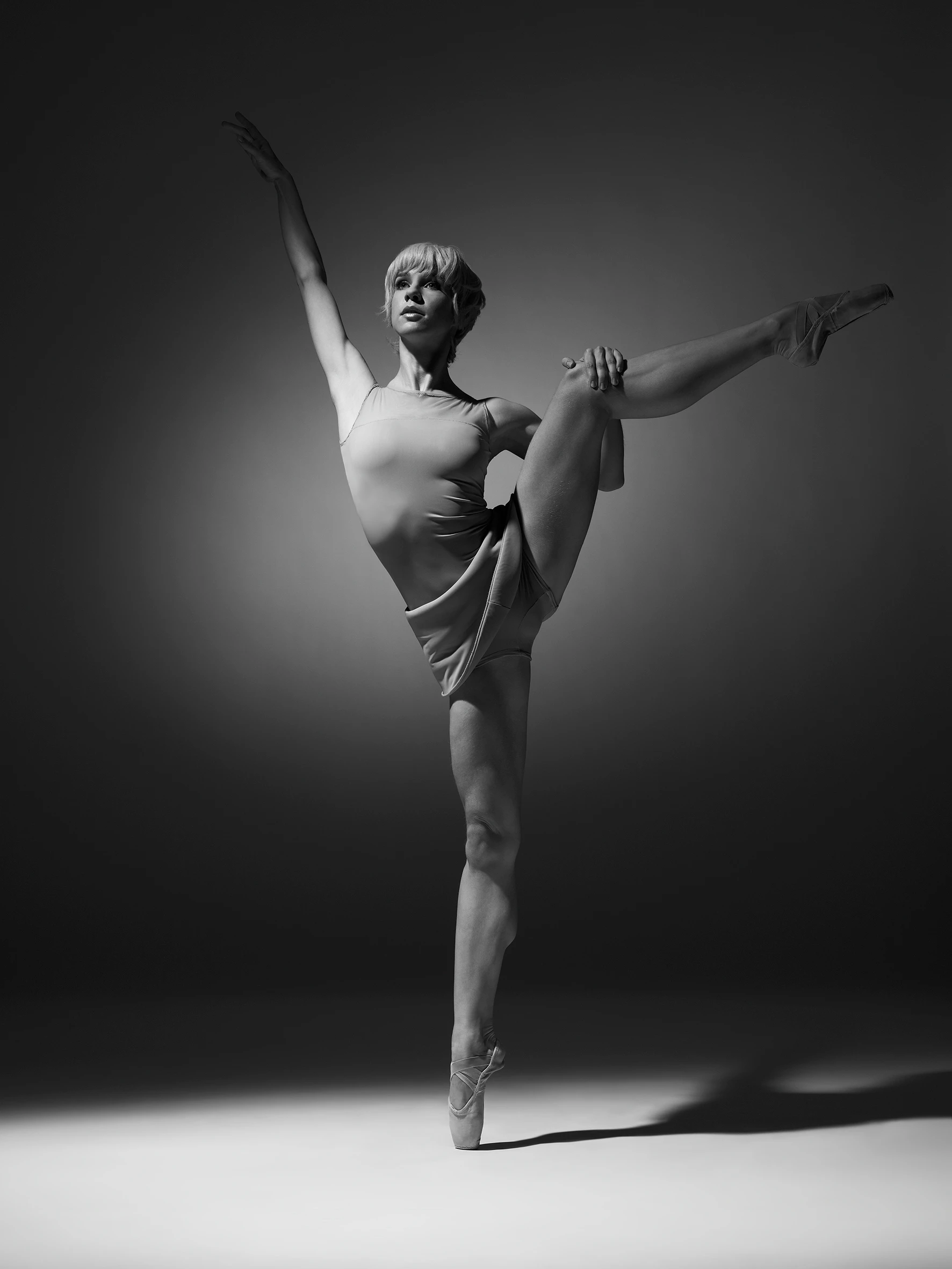 ballerina monochrome